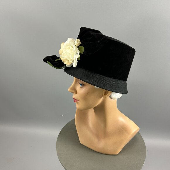 Vintage 1960s Black Straw Bucket Hat  with Large White Flower & Velvet  Ribbon main image 7